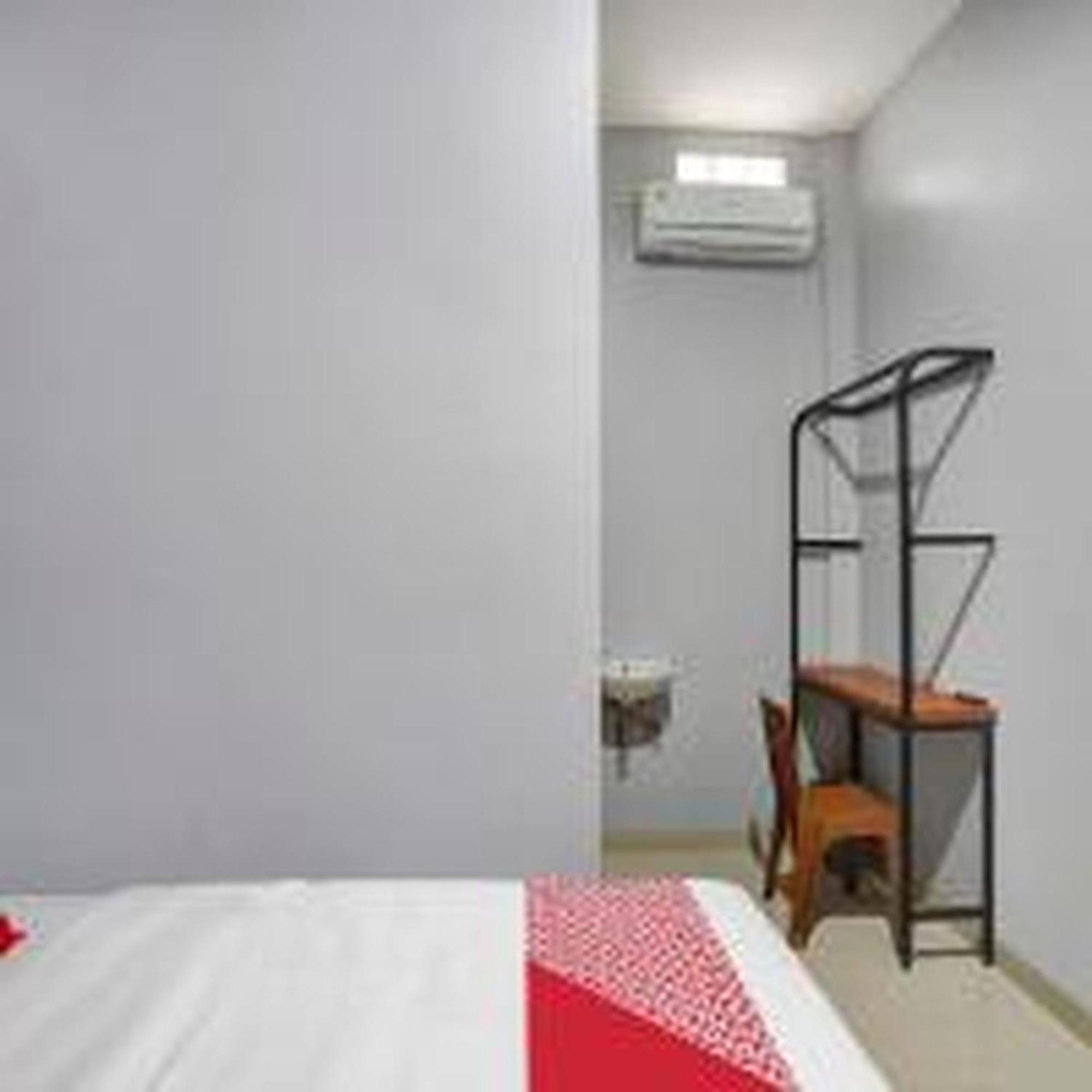 Hotel O Beda Arga Near Rs Royal Prima Ayahanda Medan Exterior photo